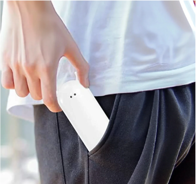 مروحة محمولة 3 في 1 — تبريد، شحن، وإضاءة